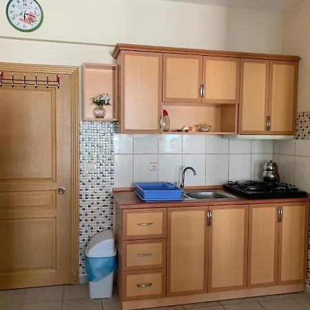 Cizmeci Apart Hotel Çeşme
