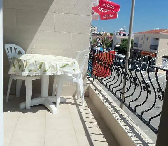 Cizmeci Apart